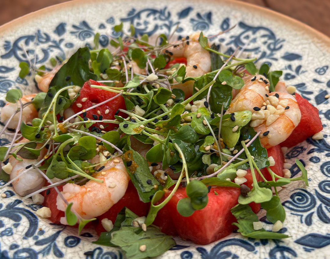 Ensalada de sandía y langostino